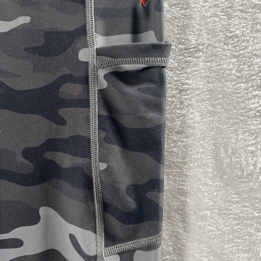 Vakandi Apparel Womens Camouflage Leggings- Small - Picture 5 of 16
